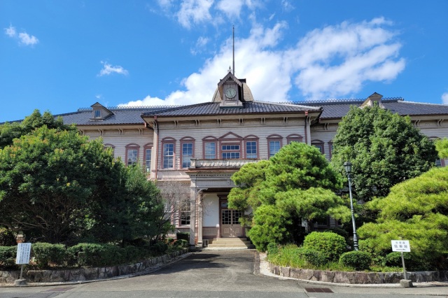 津山高校旧本館