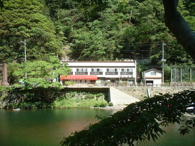 旅館 かじか荘