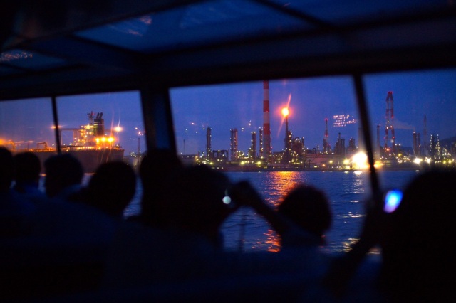 【予約制】瀬戸大橋の夕景とライトアップ・工場夜景クルージング