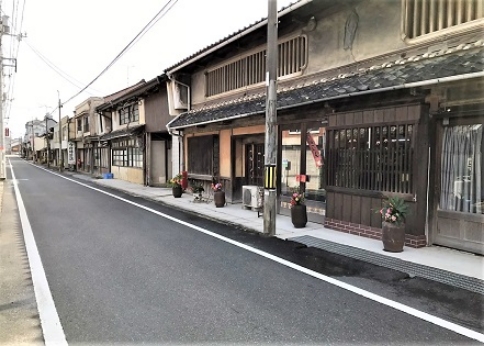 「『ジャパンレッド』発祥の地」で高梁市吹屋地区が日本遺産に認定