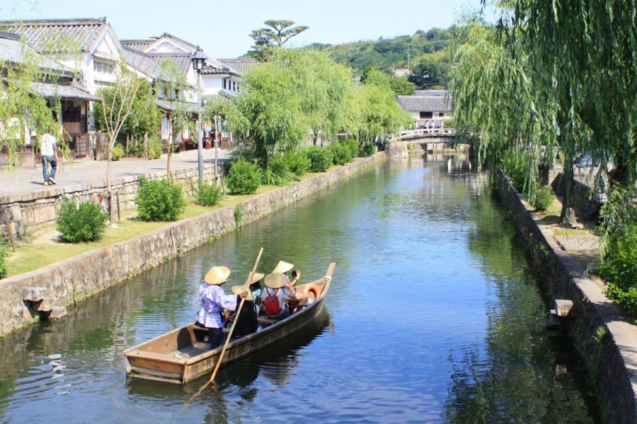 くらしき川舟流し