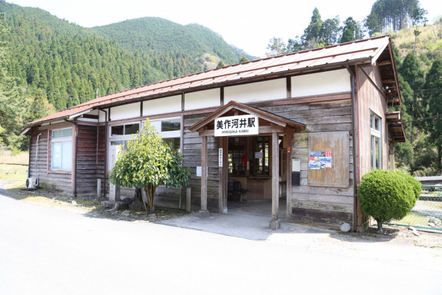 美作河井駅・手動転車台