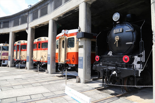 津山まなびの鉄道館（森芸作品展示会場）