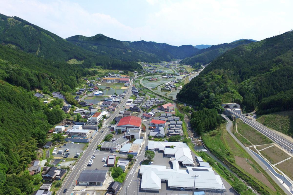 剣豪・宮本武蔵の里と現代アートをめぐる