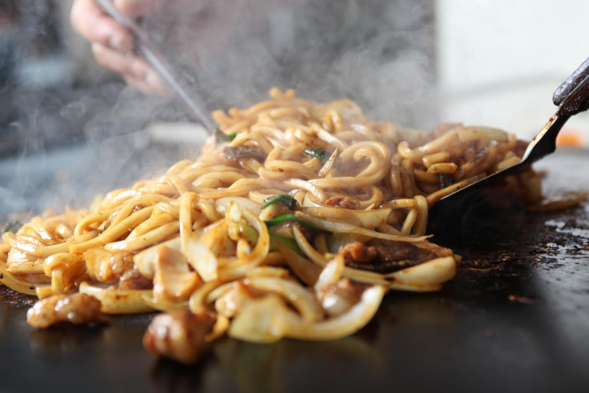 津山ホルモンうどん