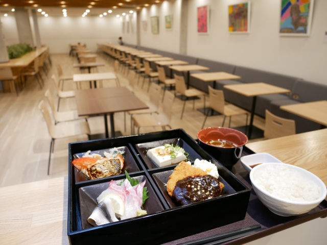 岡山県庁に「おかやま晴れの国食堂」オープン!岡山グルメを堪能できるメニューも紹介します