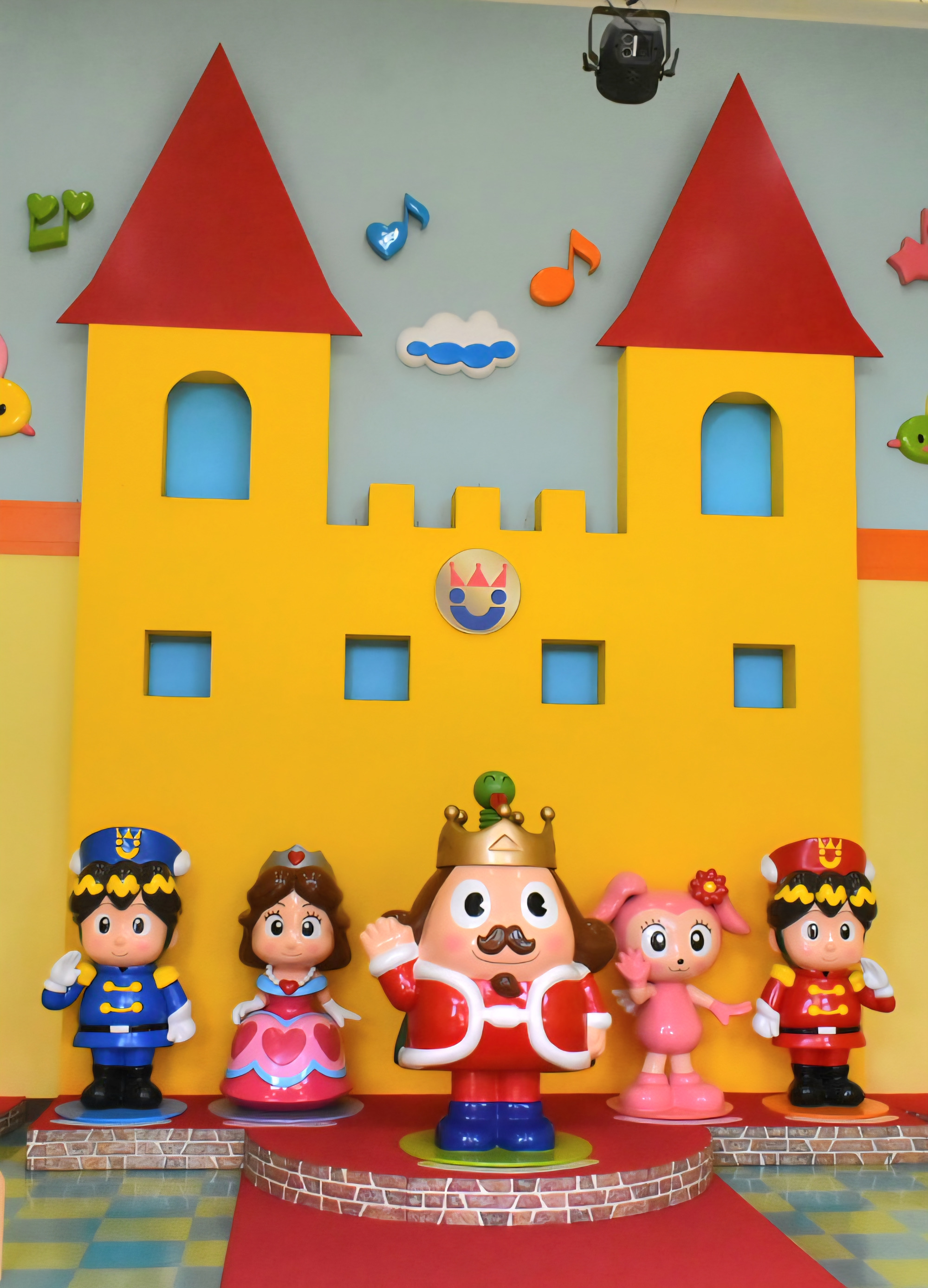 「おもちゃ王国」は年間通じて家族連れで楽しめるテーマパーク【パビリオン編】(玉野市)