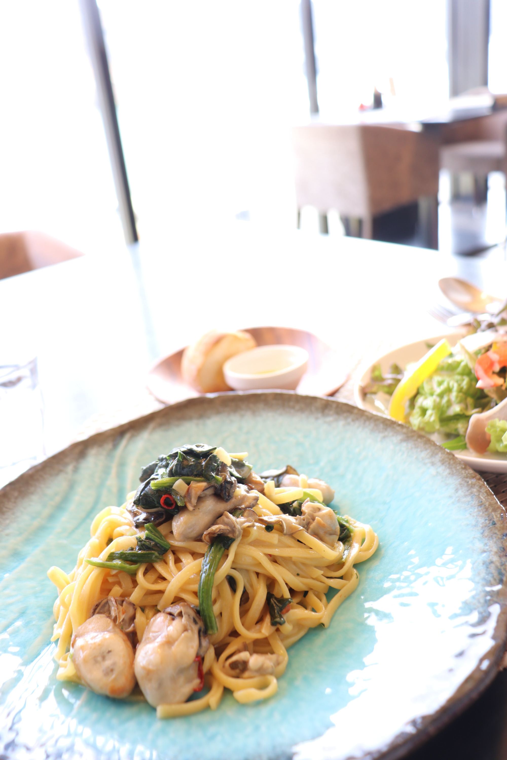 絶景インフィニティ温泉とイタリアン!備前市で堪能する日帰りサウナと地元グルメ