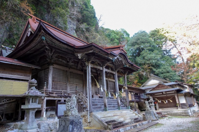 穴門山神社