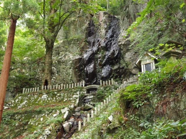 瀧神社(奥の院)
