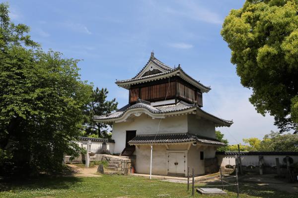 岡山城（烏城）